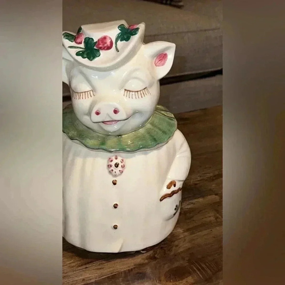 VTG Shawnee Pottery Winnie Clover Cookie Jar, Collectible, Rare, Ceramic Pig,HTF - Picture 4 of 16